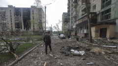 Руските сили обстрелват Николаев с касетъчни бомби