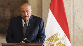 Египетският външен министър Самех Шукри се отправи в сряда към