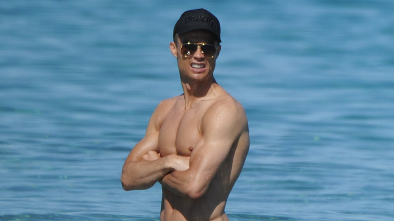 Как разпускат Кристиано Роналдо и Джорджина