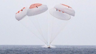 SpaceX и NASA успешно приключиха мисията Crew 10 до Международната космическа