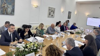 Ангажиментите на правителството за материално техническото обезпечаване на парламентарните избори утре