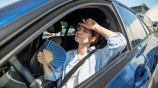 Да се качим в нагорещен от безмилостната жега автомобил е