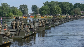 Черноморският флот на Русия следи учението на НАТО Sea Breeze