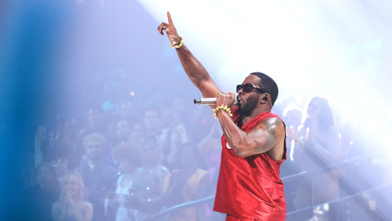 Diddy го загази - федерални обискират домовете му