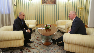 Управителят на Българската народна банка БНБ Димитър Радев отказа да