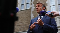 Макрон пак намекна за "сини каски" в Украйна