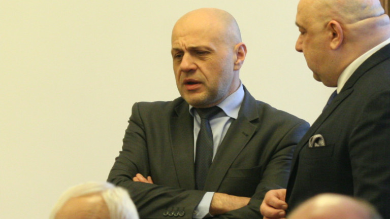 В България има евроскептицизъм и симпатии към Русия, призна Дончев