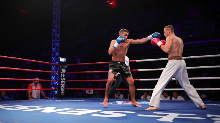 Руслан Насибулин надделя над Иляс Букюа, допълнителен рунд определи победителя в битката