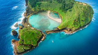 Докато повечето известни острови в Европа било то испански