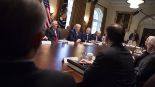 Президентът на САЩ Доналд Тръмп заплаши да спре финансовата помощ