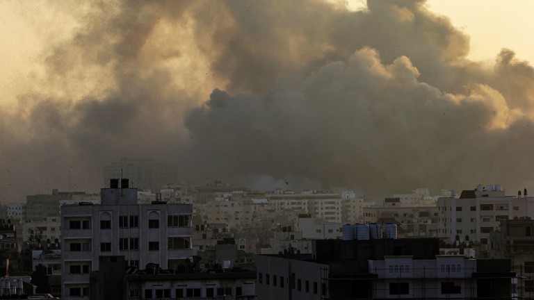 Израел: Обкръжихме Газа