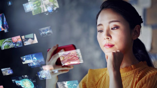 На YouTube не им стигаше че милиони хора по света