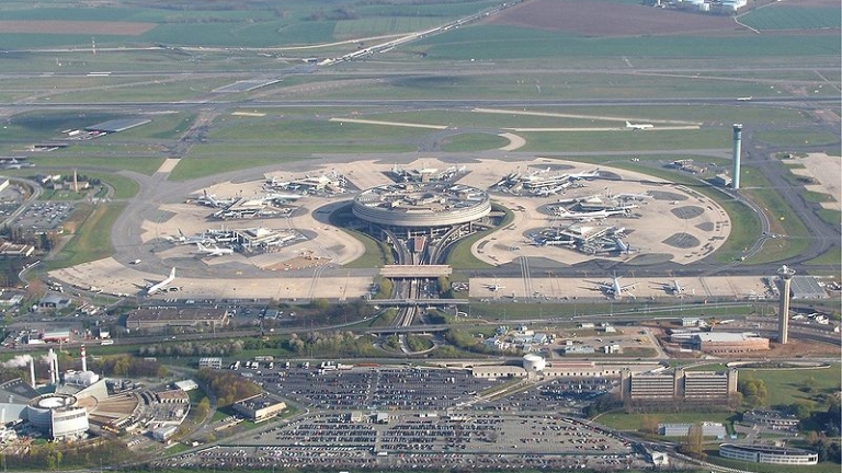 57 служители на летище „Шарл дьо Гол” са уволнени заради радикализъм