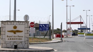 Военният министър на Иран Амир Хатами пристигна на двудневната си визита