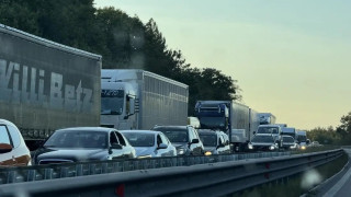 Лек автомобил пламна на 341 ия километър на автомагистрала Тракия