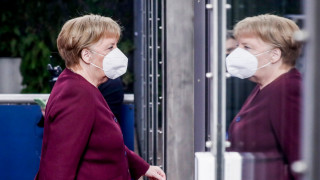 Ангела Меркел призова Борис Джонсън да продължи преговорите за Брекзит