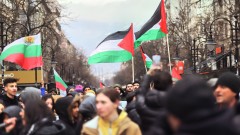С палестински знамена софиянци излязоха на протест с искане за мир