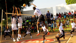 С успех завърши сагата с Катбарт Малинга Угандийския волейболист подписа