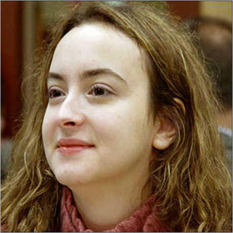 Александра Костенюк е новата световна шампионка по шахмат за жени