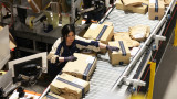 Amazon започва най-голeмите съкращения в историята си: До 30 000 служители ще загубят работата си