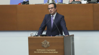 Възраждане с опит пак да прокара Точката влезе в дневния