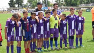 От Етър прекратиха тренировките за всички възрасти от детско юношеската Заниманията