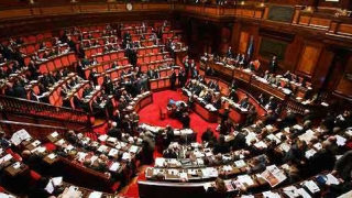 Италианският парламент прие коригирания бюджет на страната за 2019 г