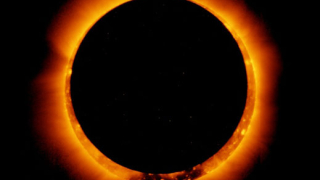 Гледайте слънчевото затъмнение онлайн