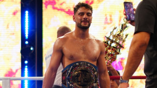 Карим Мабрук надви Масиниса Хамаили в оспорван сблъсък в който се