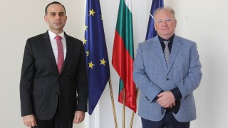 Министърът на външните работи Светлан Стоев се срещна с посланика