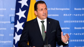 Министърът на сигурността на Босна и Херцеговина Селмо Цикотич изпрати