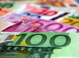 Заловиха мъж с 20 хил. фалшиви евро в Пазарджик