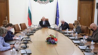 От днес отново ще ваксинираме по 15 000 20 000 желаещи