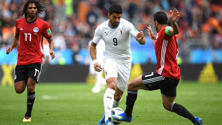 Египет 0 : 1 Уругвай 90+5′ Последен съдийски сигнал.Победа за
