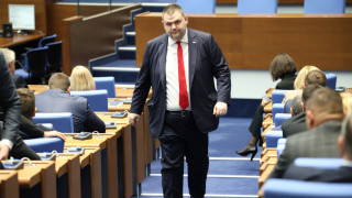 Днес според лидера на ДПС Ново начало Делян Пеевски започва нова