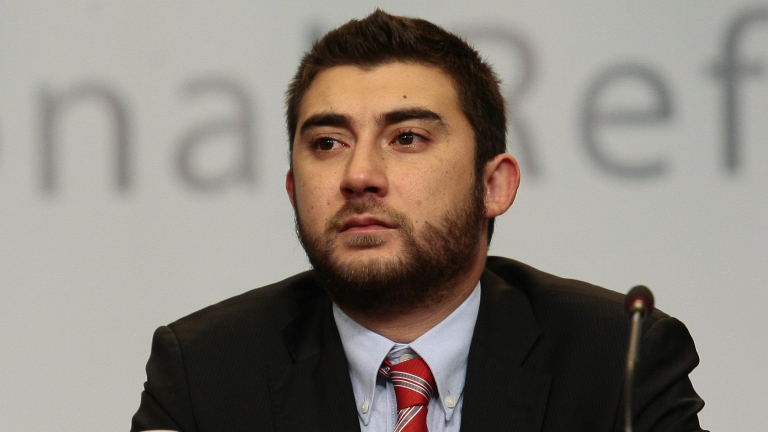 За ВМРО кандидатурата на Манолова е плод на политическа поза