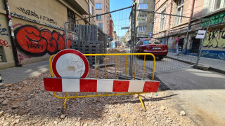 Полагане на нова настилка на пътните платна на ул Шишман