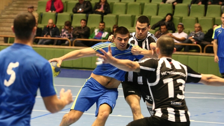 Добруджа се бетонира на второ място в хандбалното първенство