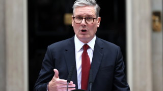 Новият министър председател на Великобритания Кийр Стармър обеща в петък да