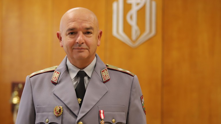 Правительство предложило наградить генерала Мутафчийского орденом «Святые Кирилл и Мефодий»