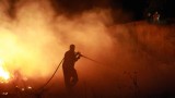 Пожар с фронт 10 км гори в община Карнобат