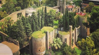 Как циментова фабрика става модерен дом