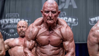 Емблематичният състезател по бодибилдинг и културизъм Бърни Купър напомни