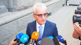 Нека господин Данчо Цонев да не си слага дивиденти и