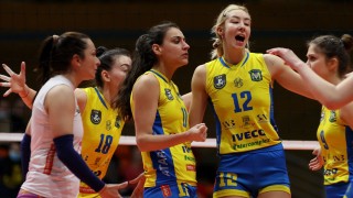 Женският волейболен отбор на Марица Пловдив замина за турския мегаполис