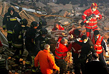 Пететажна сграда се срути в североизточна Испания
