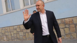 На добър час Това пожела на първолаците и техните родители