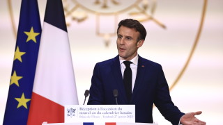Френският президент Еманюел Макрон заяви че не изключва изпращането на