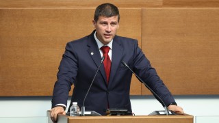 Величие се противопоставя на предложението за ратификация на измененията в