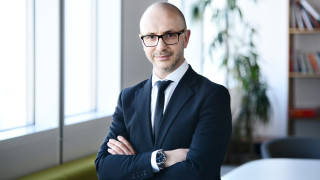 Д р Персиан Буков е новият оперативен директор за Централна и